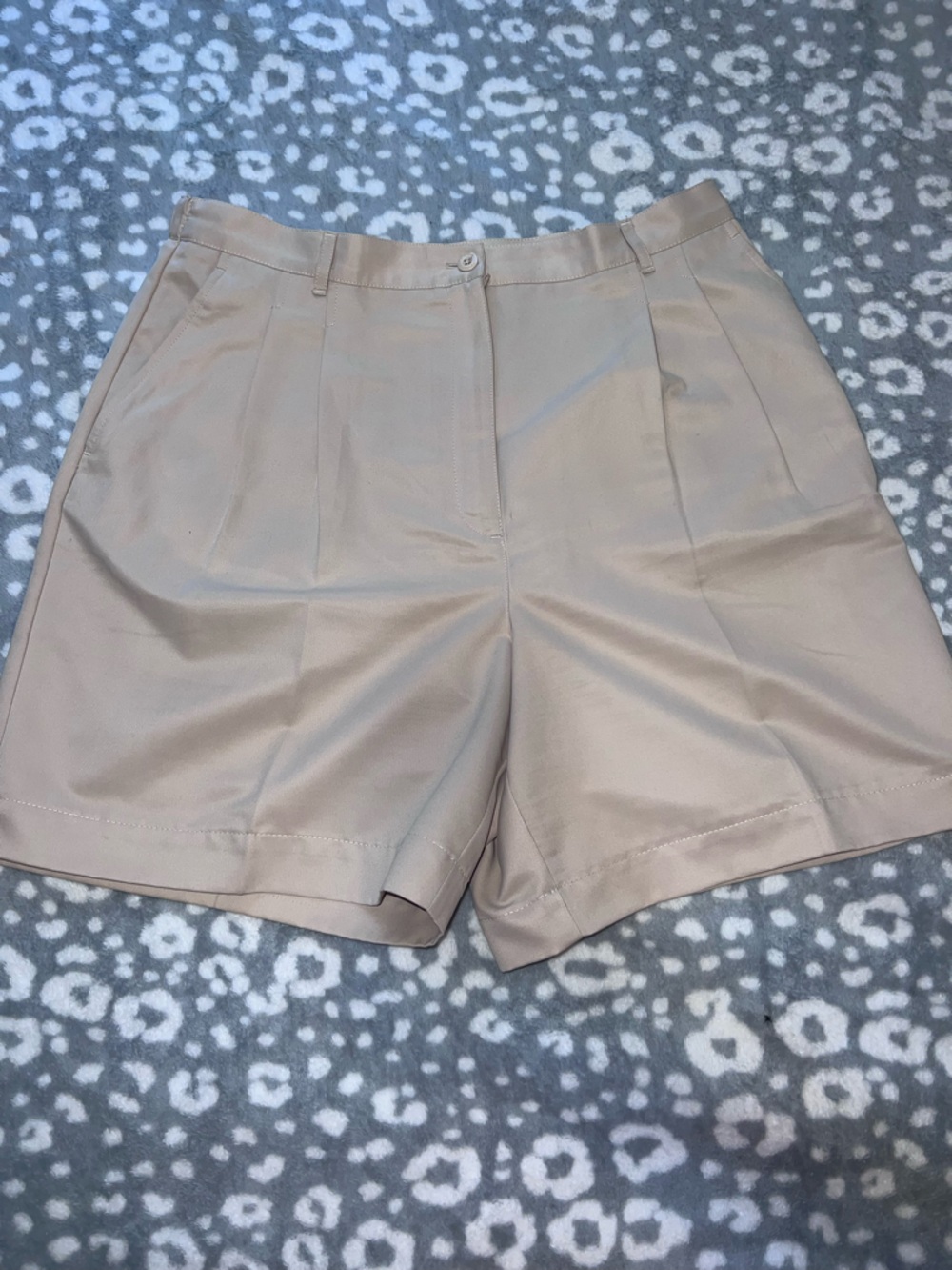 Karen Scott Sport Vintage Tan Pleated Shorts High Waist Khaki Women’s 12